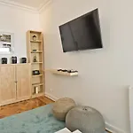Bmyguest Arroios 아파트