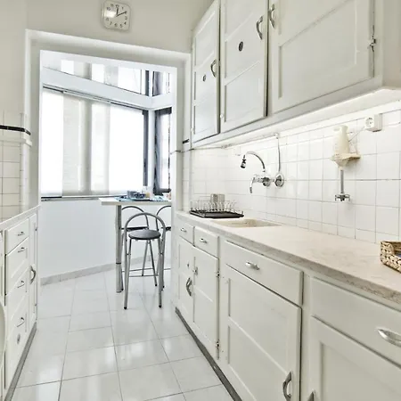 Bmyguest Arroios Lisbon